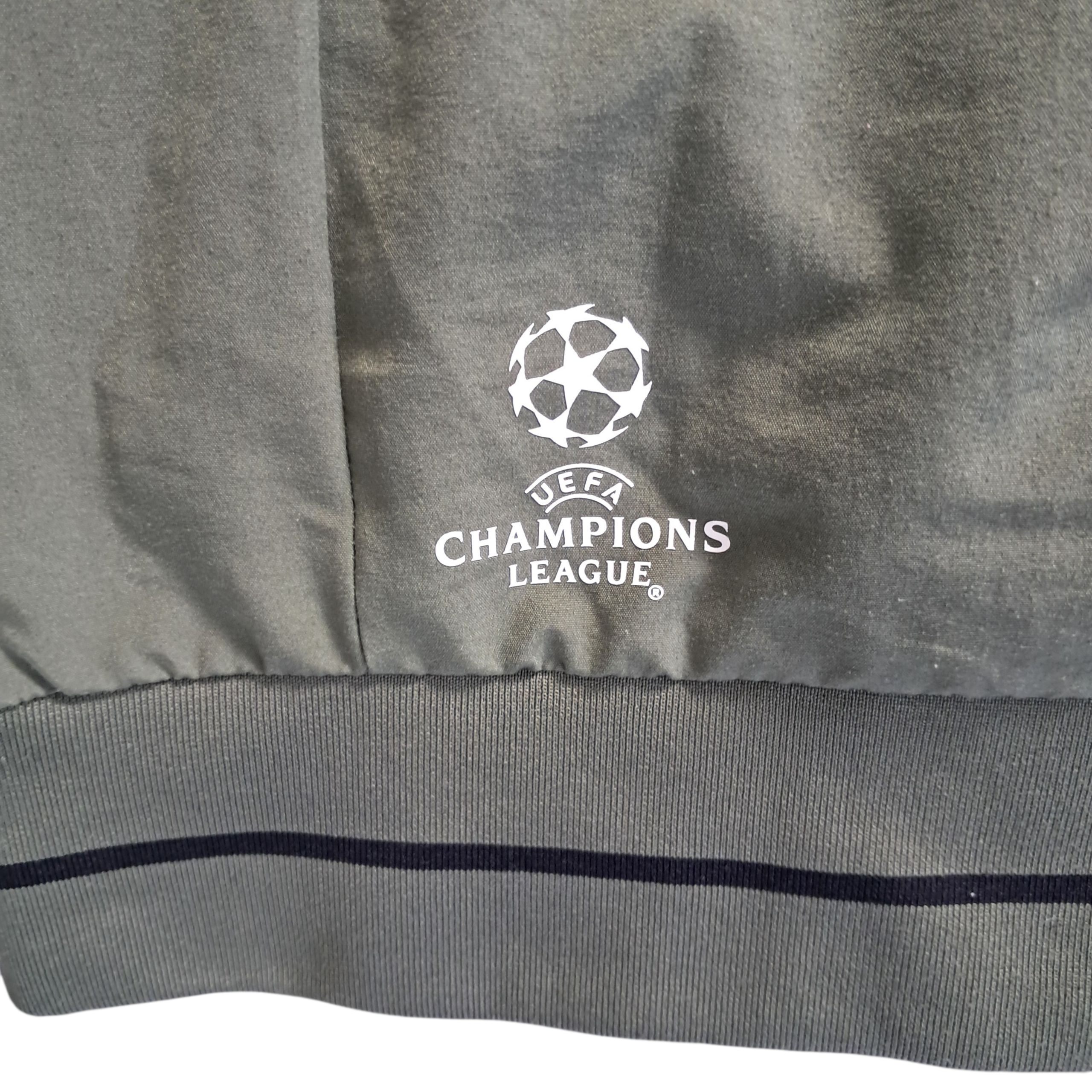 Juventus Turin x Adidas Champions League Trackjacket – Khaki – Größe L