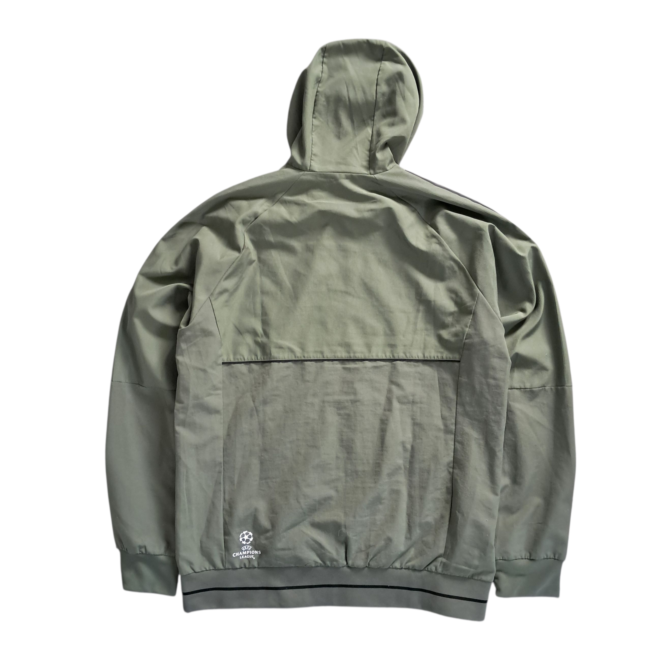 Juventus Turin x Adidas Champions League Trackjacket – Khaki – Größe L